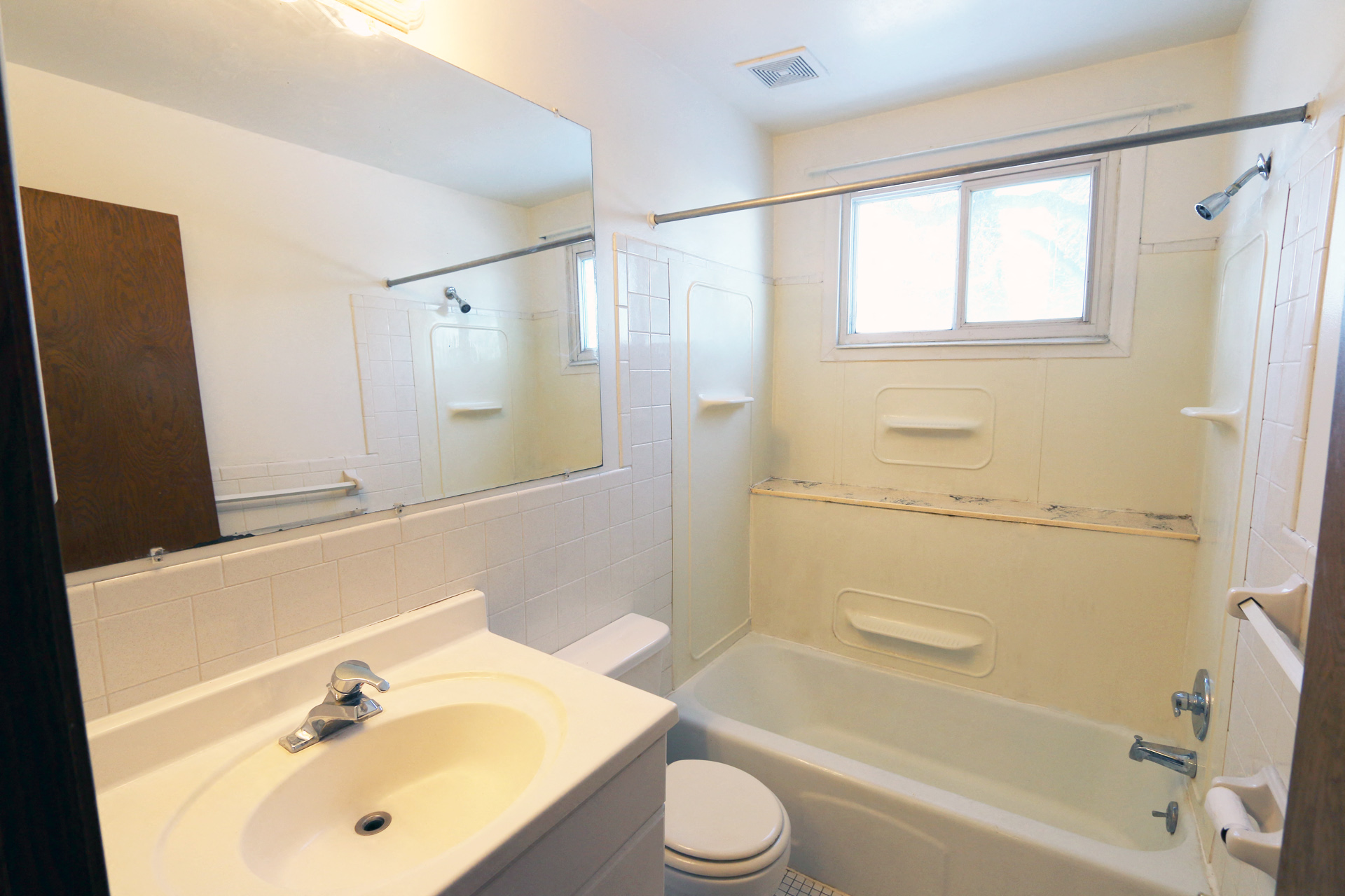 Spring Lake Park Apartments Image 13
